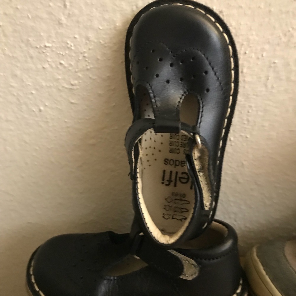New kids leather shoes